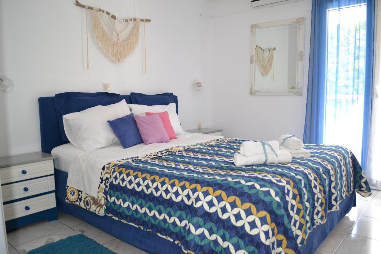 Evaliana Seaside Apartment Palaiontsiflikion Exterior photo